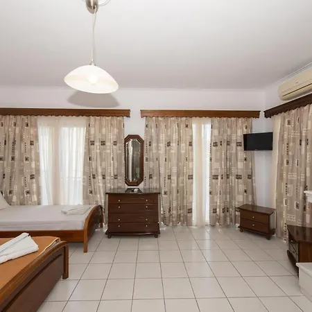 Hotel Villa Basil-3